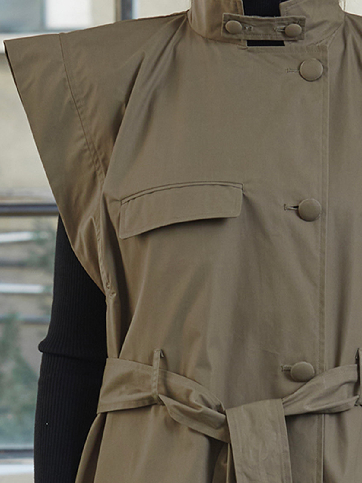 sleeves trench
